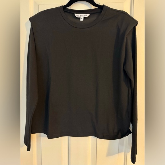 Walter Baker NWOT Sz XL Bethany LS Top with padded shoulders - Picture 3 of 6